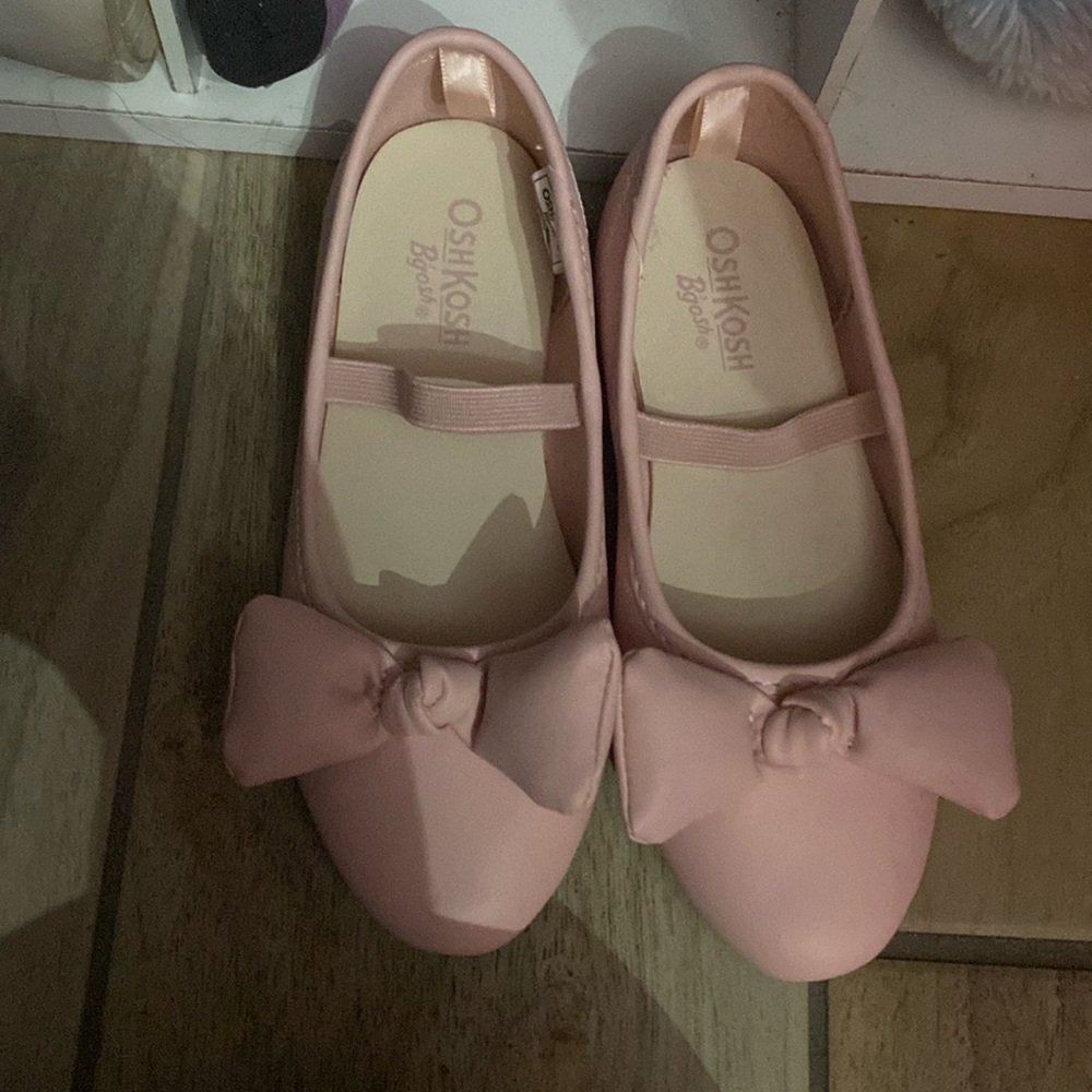 Oshkosh girls shoes
